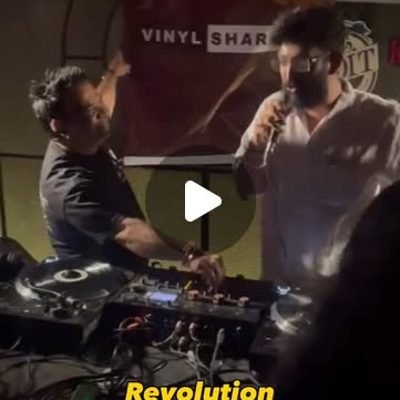 Vinyl Sharp event moment, shared by @vinylsharp